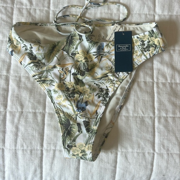 Abercrombie & Fitch Other - Abercrombie swim bottoms